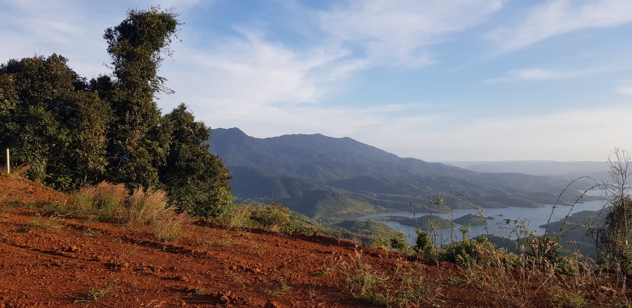 Bán lô đất diện tích 2300m2 đất Tà Đùng - Dak Nông view cực đẹp giá hợp lý, sổ hồng riêng