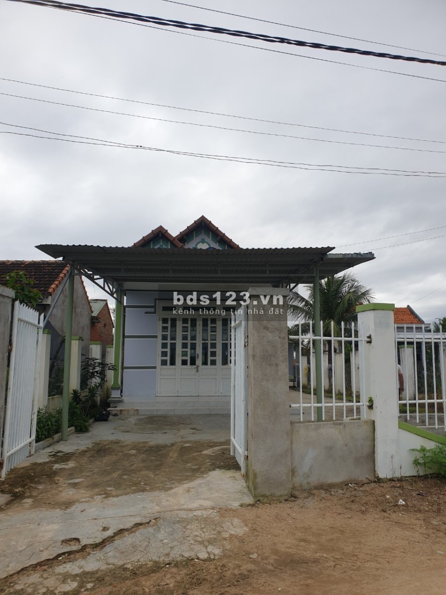 Bán nhà mới xây diện tích sử dụng 500m² chỉ 999 triệu khu dân cư đông đúc, pháp lý chính chủ