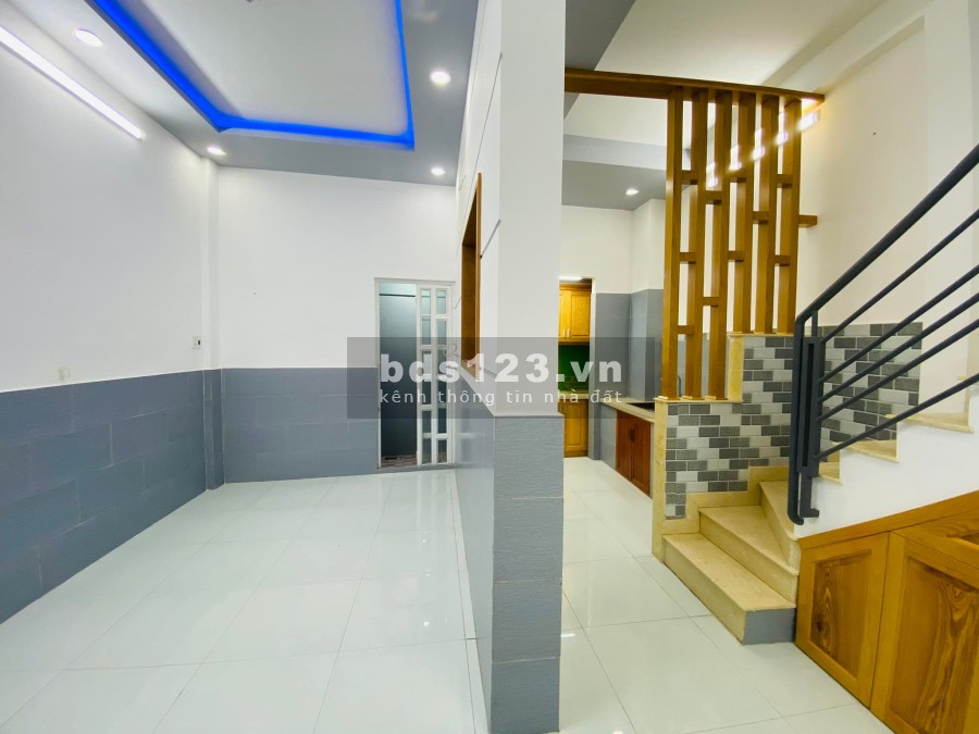 Bán nhà cực phẩm đường Phan Đăng Lưu phường 5 Phú Nhuận dt 37m2 3 tầng giá chỉ 5.2 tỷ