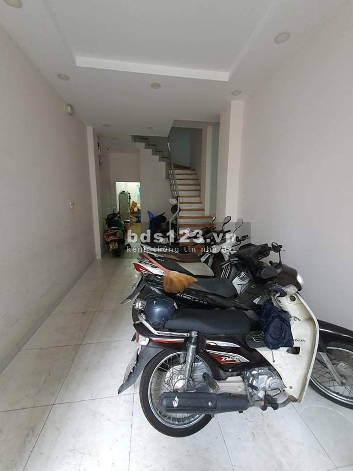 Bán nhà HXH Phạm Văn Đồng P13 Bình Thạnh 99m2 4 tầng BTCT, giá 11.2 tỷ.