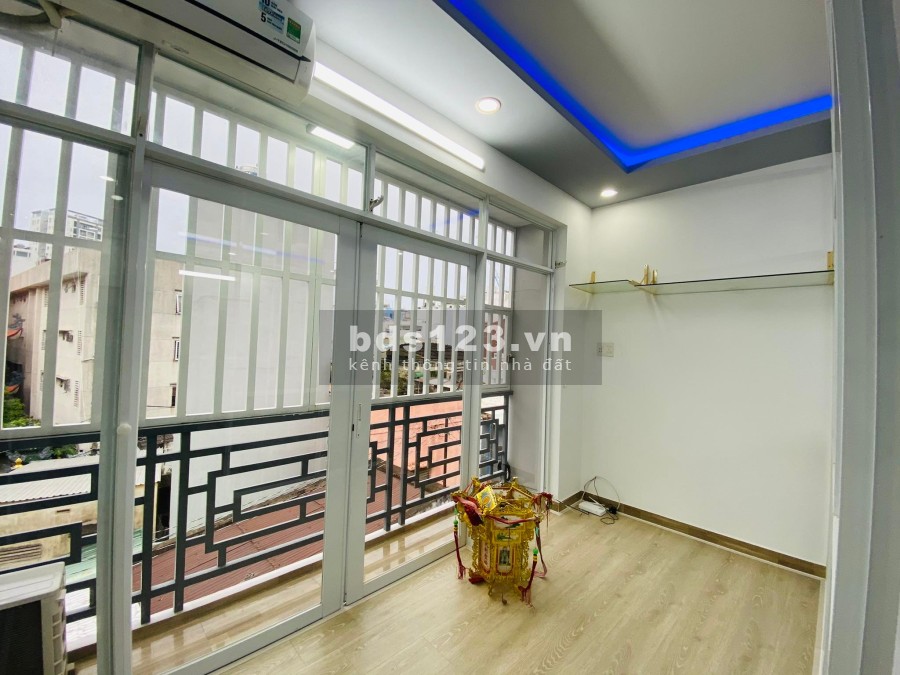 Bán nhà cực phẩm đường Phan Đăng Lưu phường 5 Phú Nhuận dt 37m2 3 tầng giá chỉ 5.2 tỷ