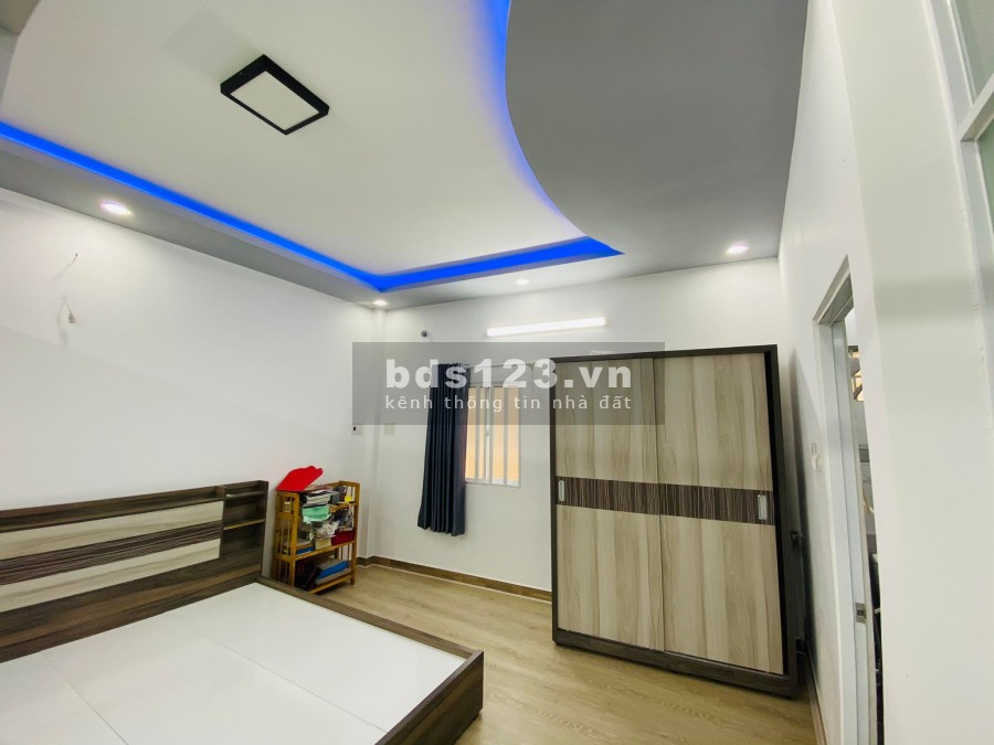 Bán nhà cực phẩm đường Phan Đăng Lưu phường 5 Phú Nhuận dt 37m2 3 tầng giá chỉ 5.2 tỷ