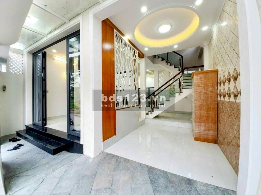 Bán nhà Lê Quang Định, nhà mới thiết kế hiện đại, nội thất cao cấp giá bán chỉ 5.7 tỷ, lhcc
