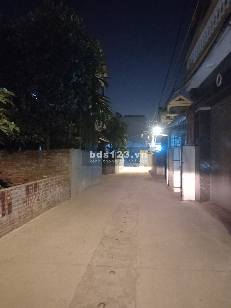 Xóm Đường, Khê Nữ Nguyên Khê chính chủ cần bán nhanh lô đất trung tâm văn hoá, tiện ích đủ