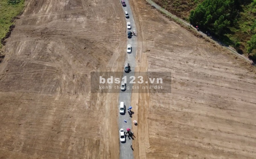 Bán đất ONT - siêu vị trí - đường nhựa, giá đầu tư chỉ 1tr850/m2 liên hệ 0865570687