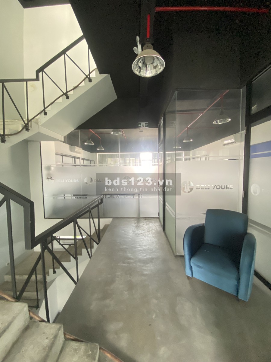Cho thuê shophouse Nguyễn Cơ Thạch khu đô thị Sala bàn giao thô, vị trí đẹp, dễ nhìn