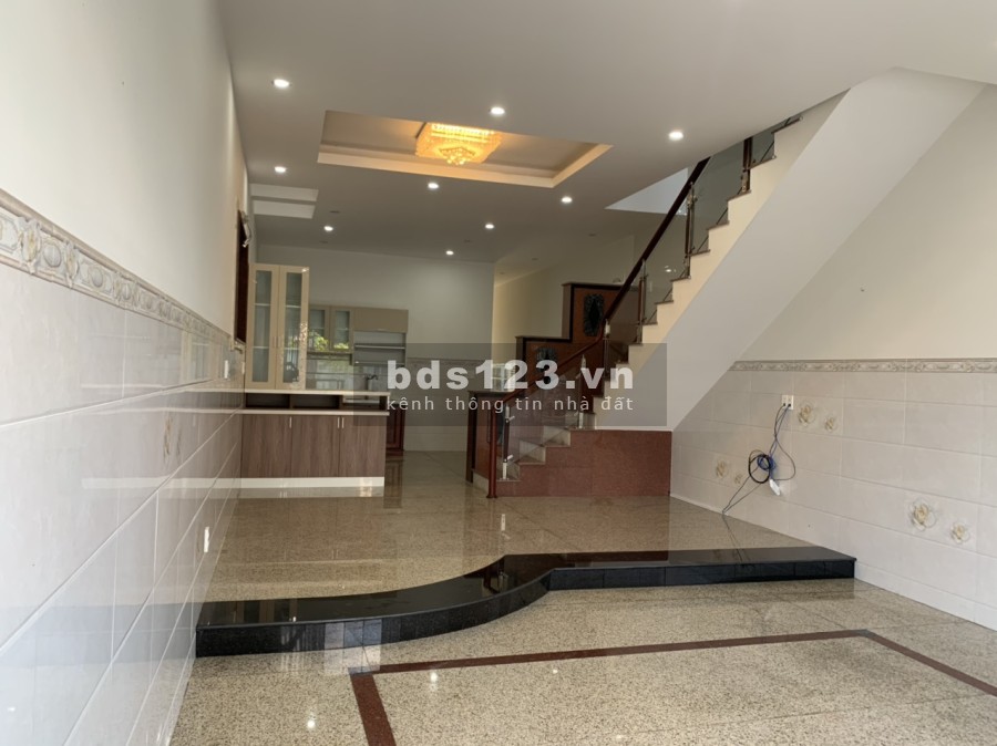 Bán nhà trung tâm Phường Phước Nguyên, thành phố Bà Rịa giá bán 4.8 tỷ, sổ sẵn chính chủ