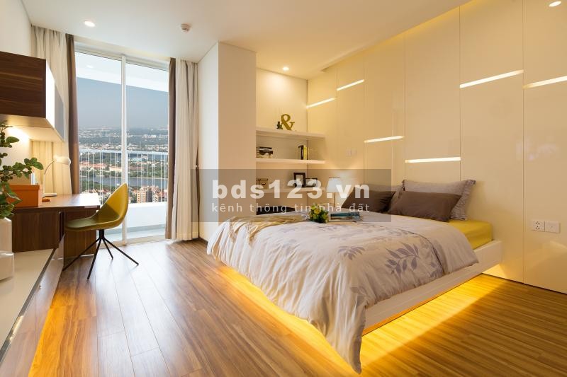 Giá thật bán căn hộ Thảo Điền Pearl, 2PN, 120m2, giá 6.5 tỷ, view landmark 81