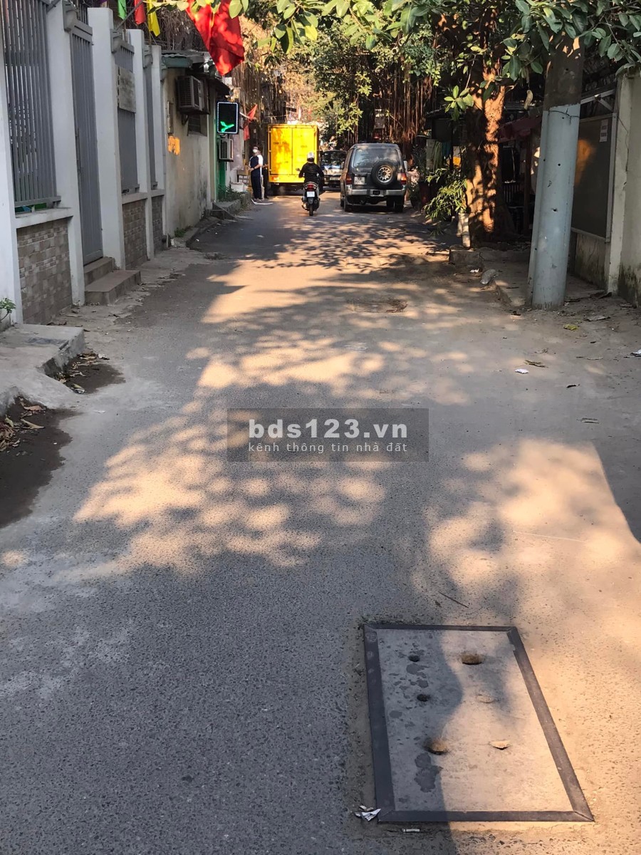 Chính chủ bán nhà phố Giảng Võ Cát Linh Quận Đống Đa dtsd 90m2, 4 tầng, mt 11,6m (17,5 tỷ)