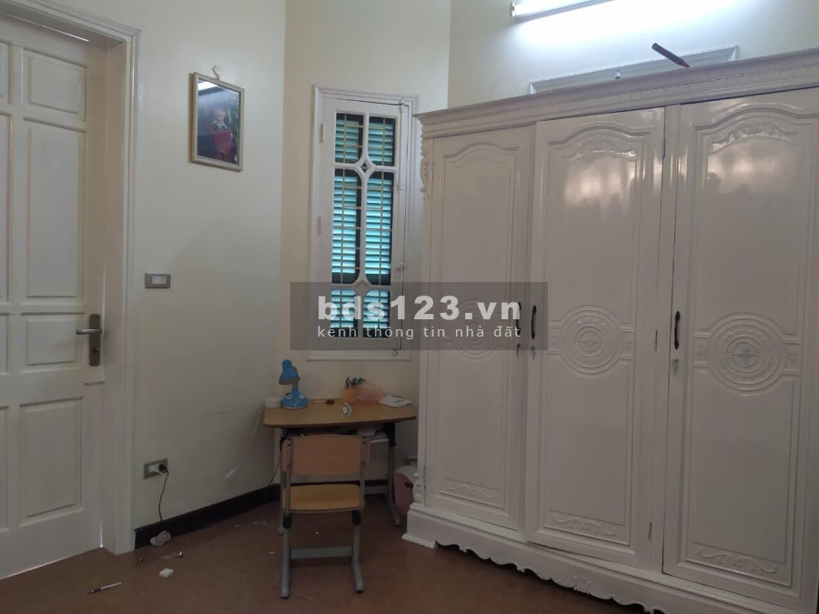 Chính chủ bán nhà phố Giảng Võ Cát Linh Quận Đống Đa dtsd 90m2, 4 tầng, mt 11,6m (17,5 tỷ)
