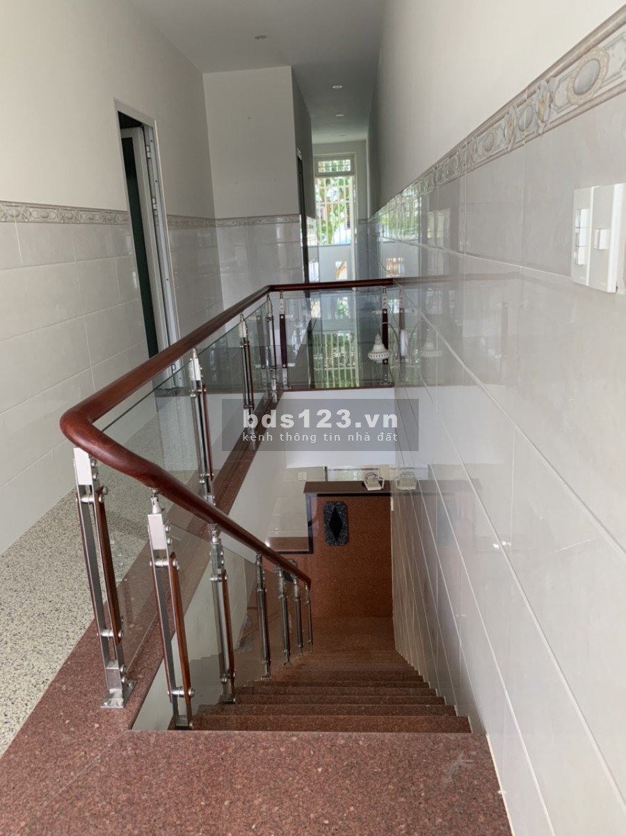 Bán nhà trung tâm Phường Phước Nguyên, thành phố Bà Rịa giá bán 4.8 tỷ, sổ sẵn chính chủ