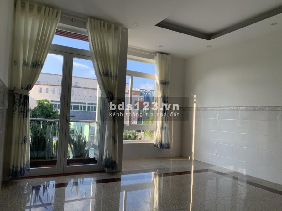 Bán nhà trung tâm Phường Phước Nguyên, thành phố Bà Rịa giá bán 4.8 tỷ, sổ sẵn chính chủ