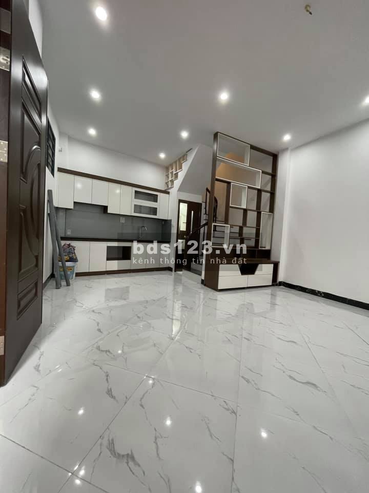 Nhà mới 5 tầng lung linh ở ngay đường Phương Canh, 5 tầng mặt tiền 6.5m, giá bán 2.95 tỷ