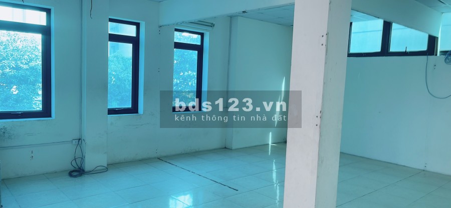 Cho thuê mặt bằng tầng 2 của biệt thự làm văn phòng, giá cho thuê 10 triệu/tháng, lh 0925388589