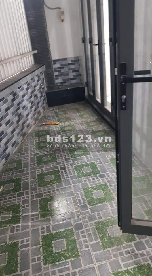 Chỉ 6.5 tỷ, 68m2 Phan Huy Ích 4 tầng BTCT, nhà mới, đẹp lung linh, xe hơi ngủ trong nhà.