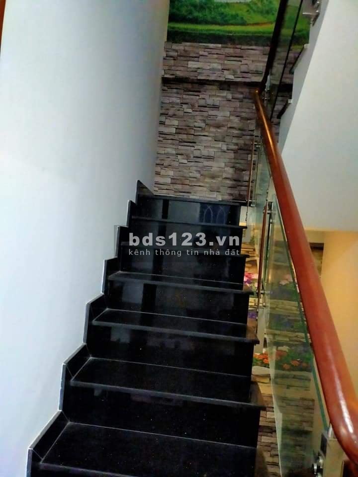 Bán nhà hẻm Quang Trung P8 GV 57m2 2 tầng chỉ nhỉnh 5.1 tỷ, nở hậu.