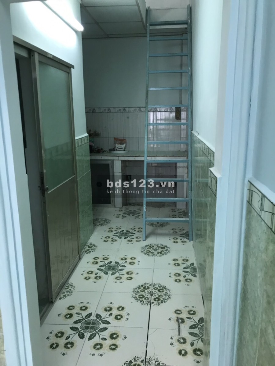 Cho thuê nhà nguyên căn gần chợ giá rẻ ở lâu dài, điện nước đầy đủ, giá tốt khu dân cư
