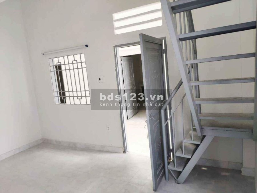 Tôi chuyển nơi định cư nên sang lại dãy trọ vừa xây xong đã bắt đầu cho thuê giá tốt đầu tư