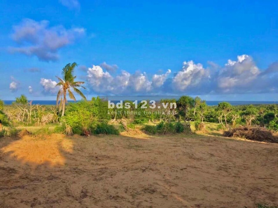 Lô đất đảo Phú Quý view nhìn thẳng ra biển diện tích 2106.9m2, giá bán chỉ 580 nghìn/m2