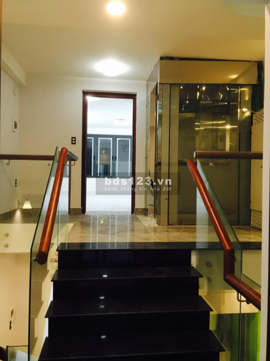 Nhà 2 MTKD Chợ Lớn Quận 6, 79m2 4.2x19 7 tầng TM 6PN tặng nội thất xịn, bán gấp 17 tỷ TL