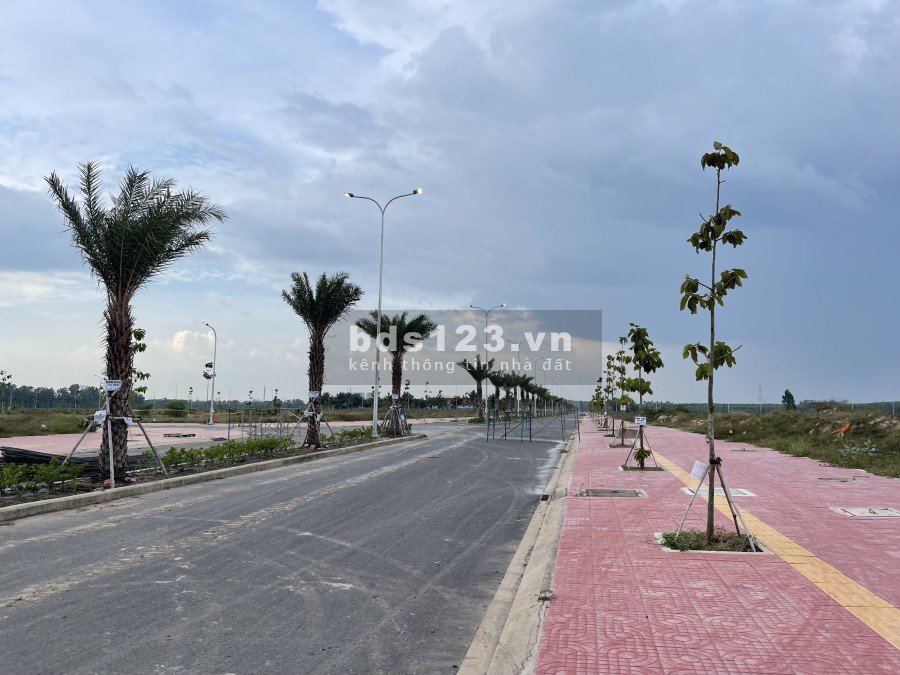 Mega City 2 mặt tiền đường 25C 100m 15p đến sân bay Long Thành, LH 0335166099