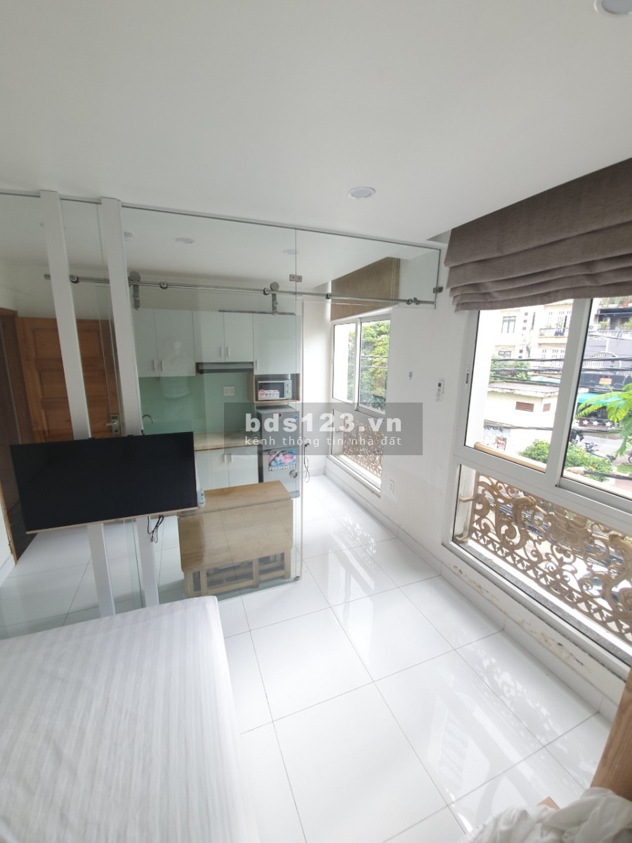 Căn Hộ Dịch Vụ tại Q10, gần trung tâm thành phố, nội thất đầy đủ, vào là ở.