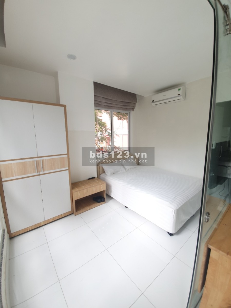 Căn Hộ Dịch Vụ tại Q10, gần trung tâm thành phố, nội thất đầy đủ, vào là ở.