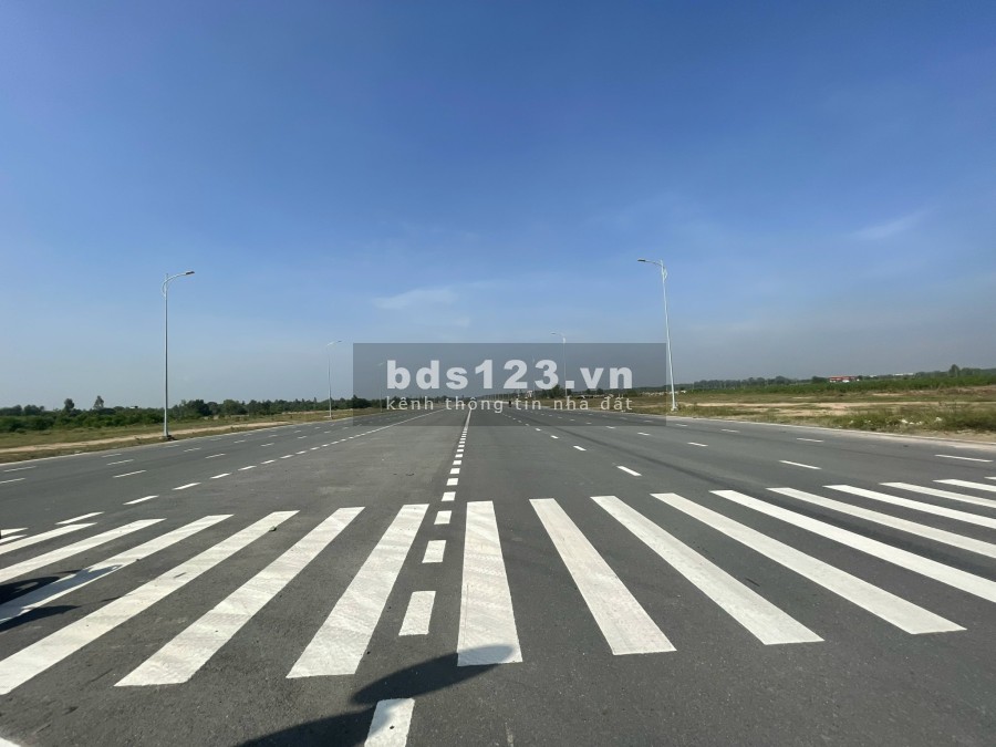 Mega City 2 mặt tiền đường 25C 100m 15p đến sân bay Long Thành, LH 0335166099