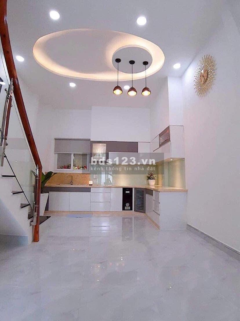 Bán nhà nở hậu 24/1m Nguyễn Nhược Thi phường 15 Quận 8 nội thất đầy đủ, giá tốt
