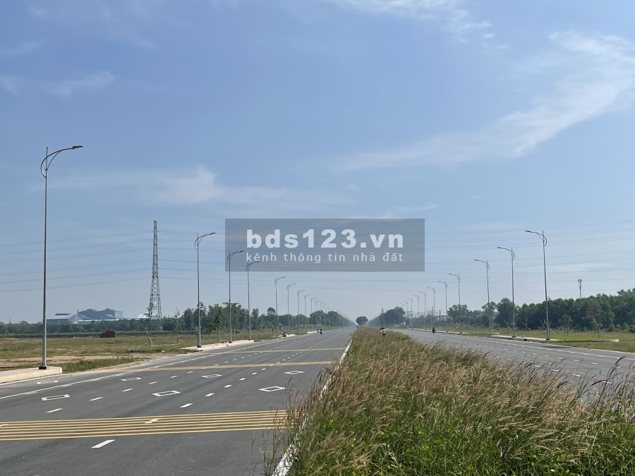 Mega City 2 mặt tiền đường 25C 100m 15p đến sân bay Long Thành, LH 0335166099