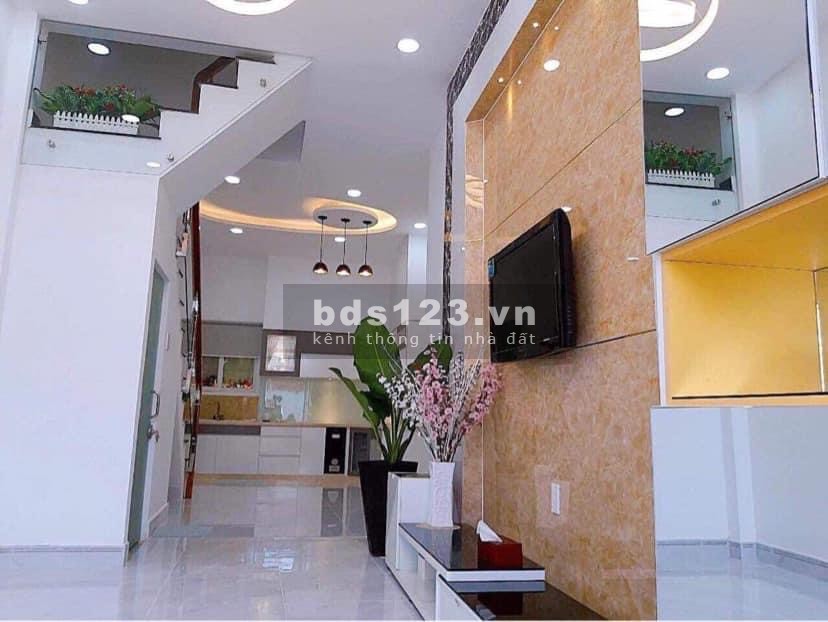 Bán nhà nở hậu 24/1m Nguyễn Nhược Thi phường 15 Quận 8 nội thất đầy đủ, giá tốt