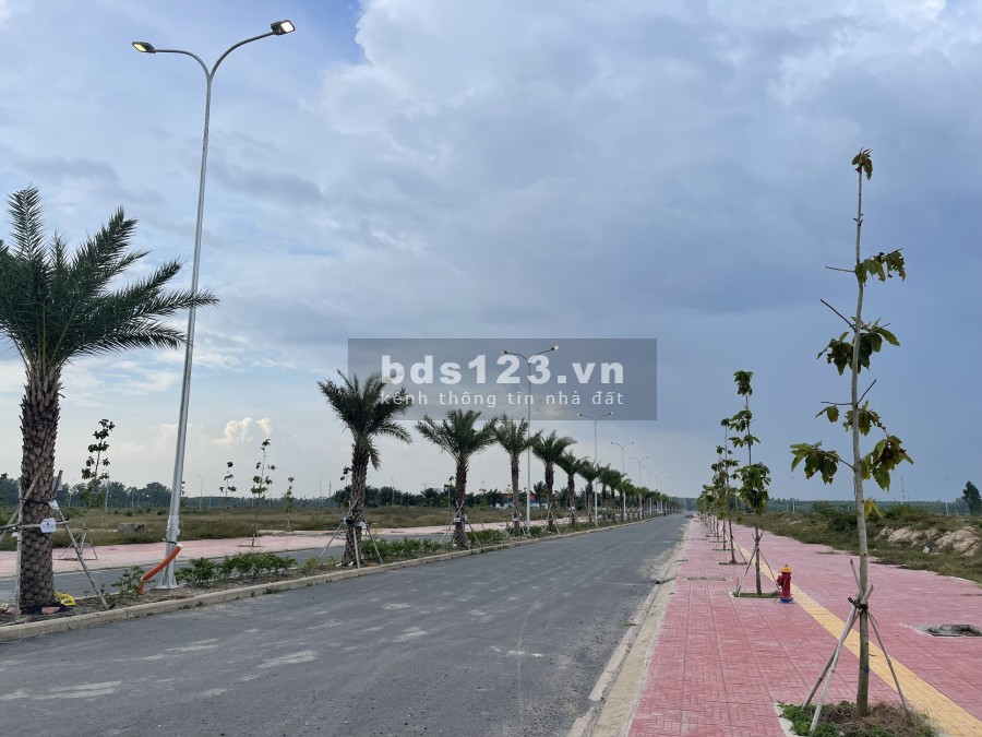 Mega City 2 mặt tiền đường 25C 100m 15p đến sân bay Long Thành, LH 0335166099