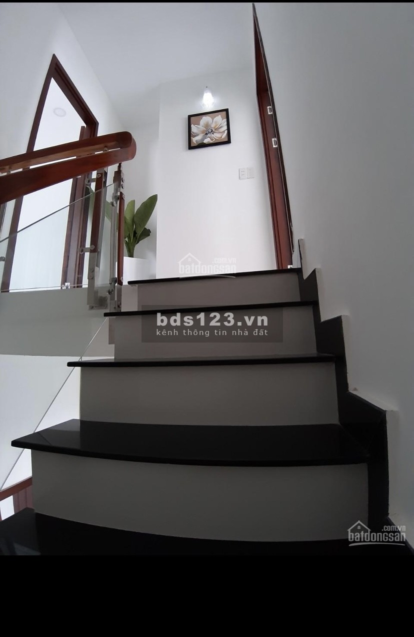 Bán nhà nở hậu 24/1m Nguyễn Nhược Thi phường 15 Quận 8 nội thất đầy đủ, giá tốt