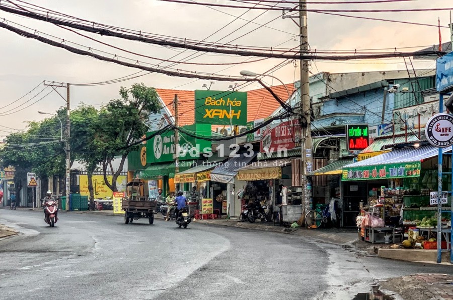 (Quận 12)Bán nhà đẹp, giá cực tốt, Trần Thị Cờ, diện tích sử dụng 100m2, 4 tầng, giá bán 4.85 tỷ