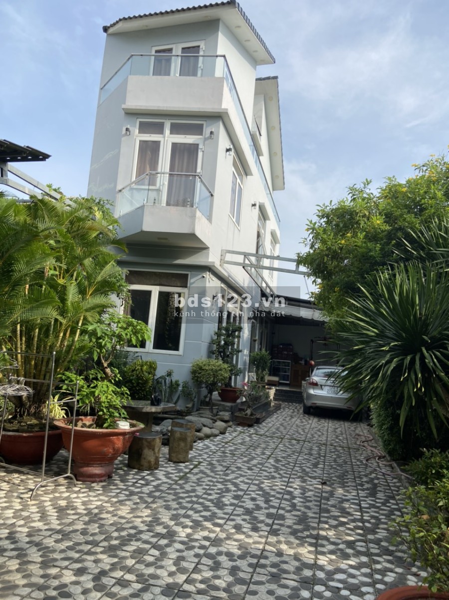 Bán nhà đường Linh Đông, Linh Đông, Thủ Đức giá bán chỉ 10.4 tỷ, liên hệ 0915217339