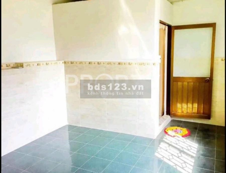 Cho thuê nhà nguyên căn 2 tấm 2 pn, 2 wc hẻm xe tải Huỳnh Tấn Phát, Quận 7, giá tốt