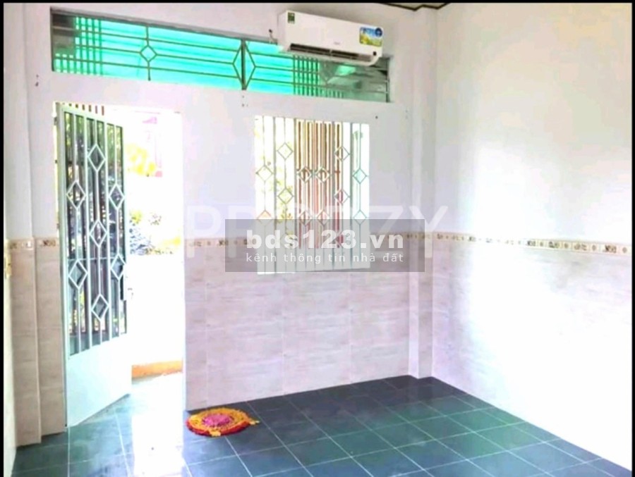 Cho thuê nhà nguyên căn 2 tấm 2 pn, 2 wc hẻm xe tải Huỳnh Tấn Phát, Quận 7, giá tốt