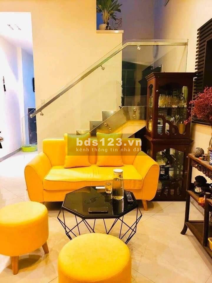 Bán nhà giá rẻ Bà Hạt, Quận 10, diện tích sử dụng 40m2, giá chỉ 3.8 tỳ liên hệ 0938554175