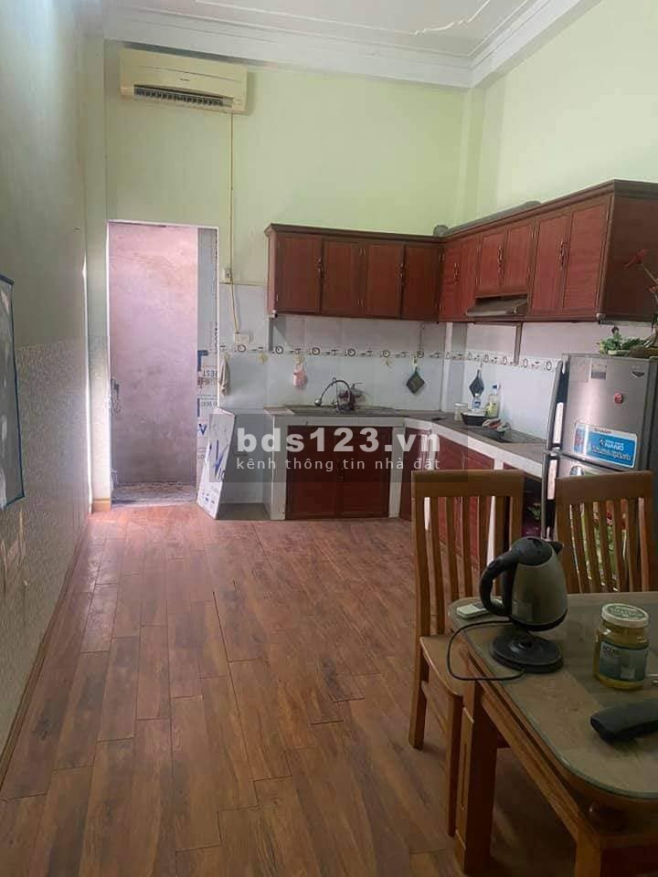 Bán nhà mặt phố Đa Sỹ ô tô đỗ cửa kinh doanh cho thuê đều được, 3 tầng, sổ đỏ chính chủ