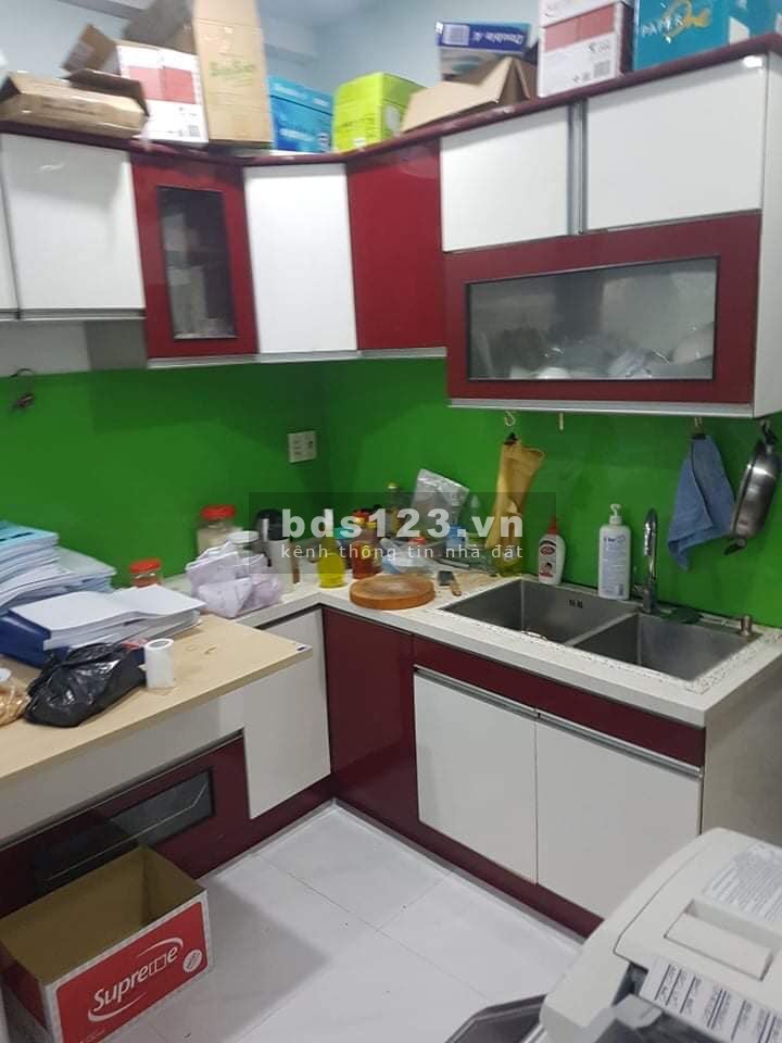 Bán gấp nhà hẻm xe hơi phường Phú Thuận, Quận 7, dtsd 45m2, 2 lầu, giá bán chỉ 3,3 tỷ