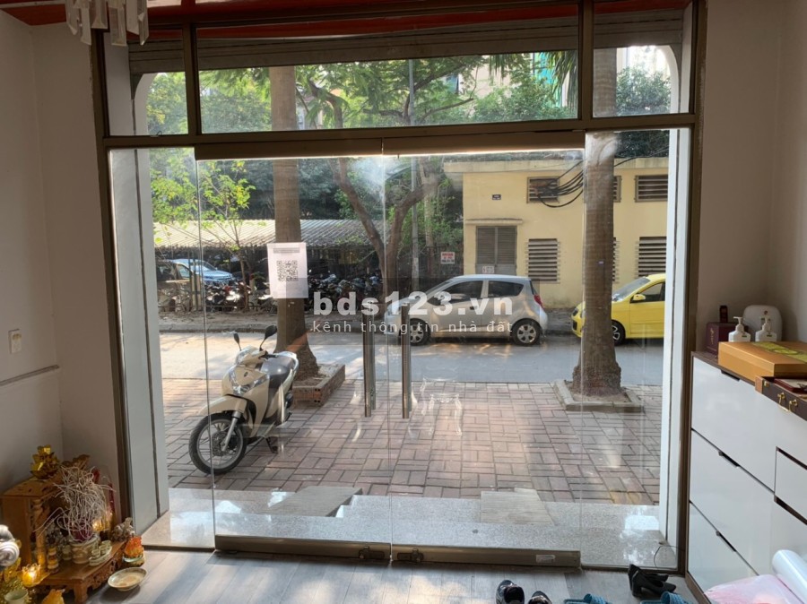 Cho thuê mặt bằng tại Cầu Giấy, Hà Nội cho thuê lâu dài giá tốt khu sầm uất, xe ra vào thoải mái