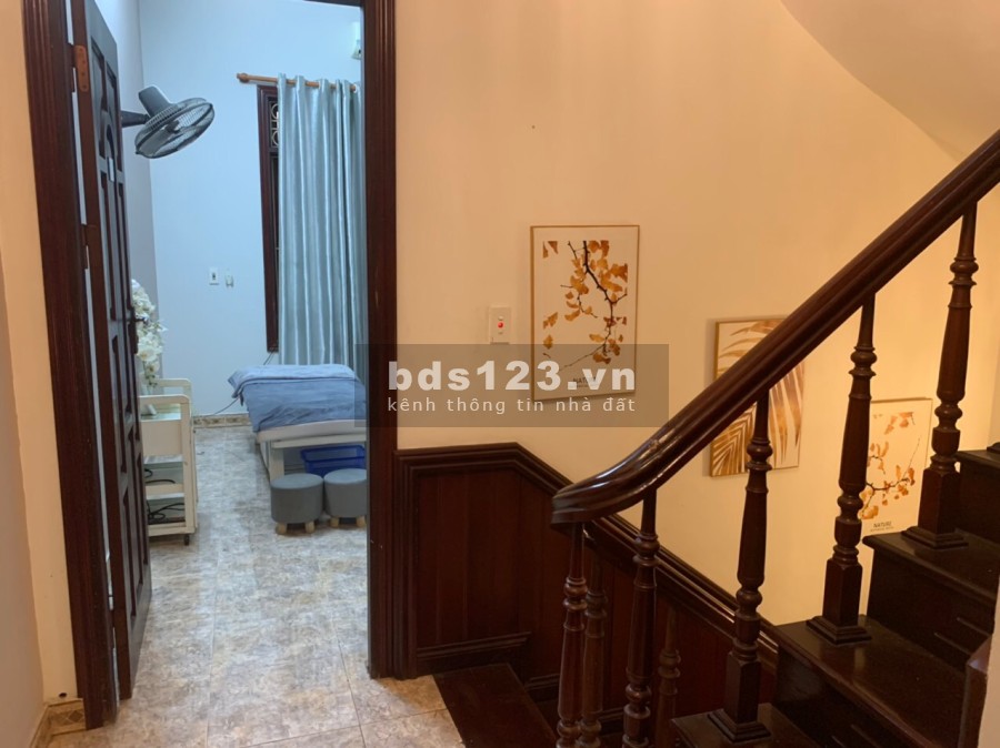 Cho thuê mặt bằng tại Cầu Giấy, Hà Nội cho thuê lâu dài giá tốt khu sầm uất, xe ra vào thoải mái