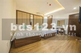 Cần bán khách sạn 24 phòng mặt tiền Hồ Quý Ly còn mới, đầy đủ nội thất, giá tốt, lh 0938125266