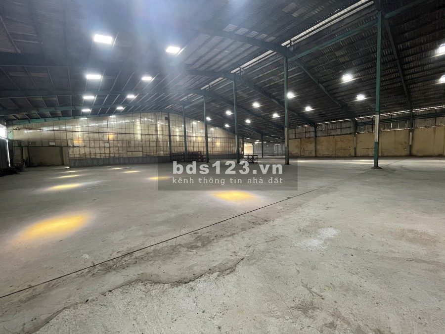 Cho thuê kho xưởng dtsd 3.500m2 đường Tăng Nhơn Phú, Phước Long B, Quận 9, TP Thủ Đức