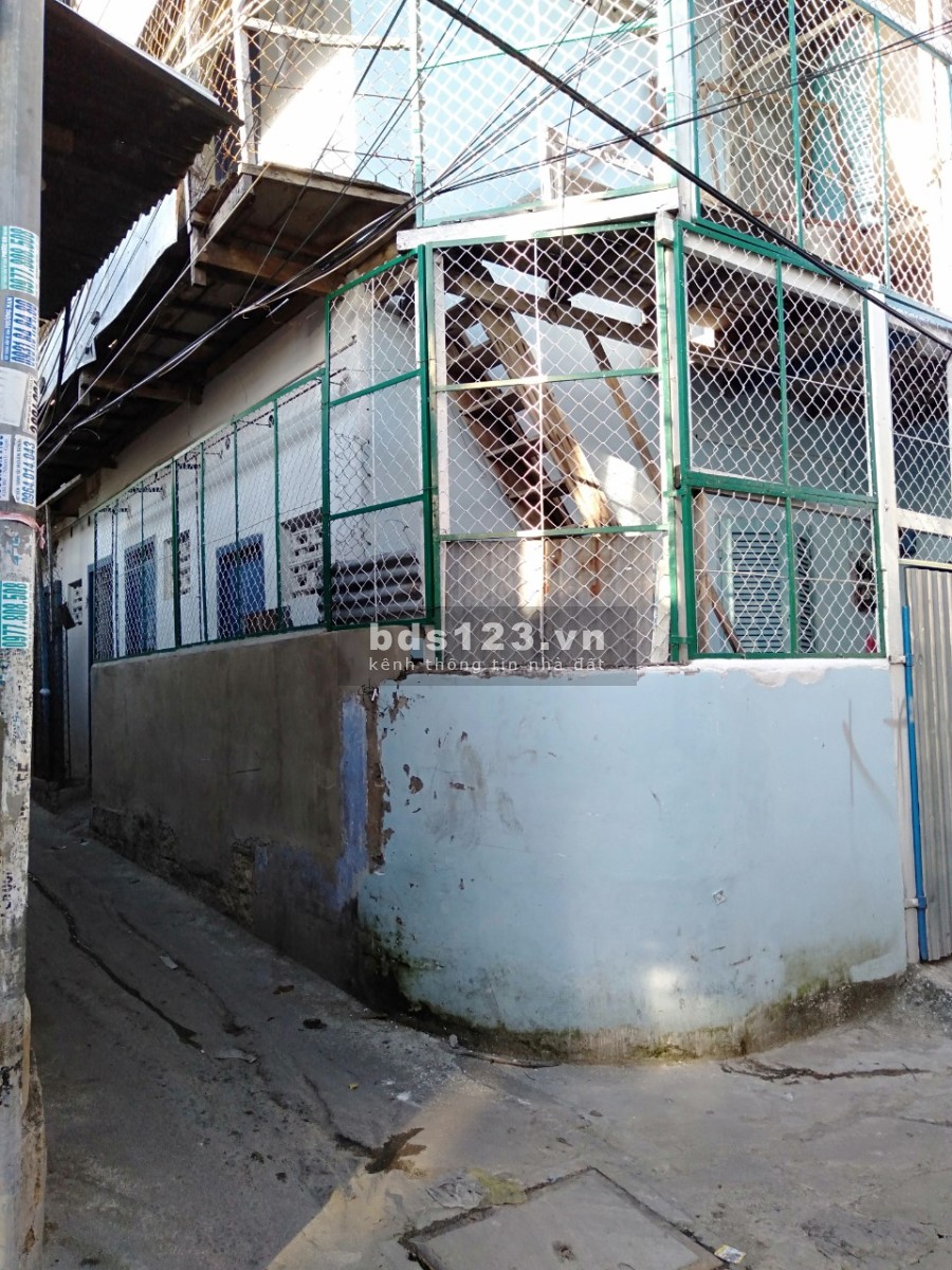 Bán nhà 1 bên ở và 1 bên có 10 phòng trọ khu dân cư đông đúc, giá tốt, liên hệ 0762681545