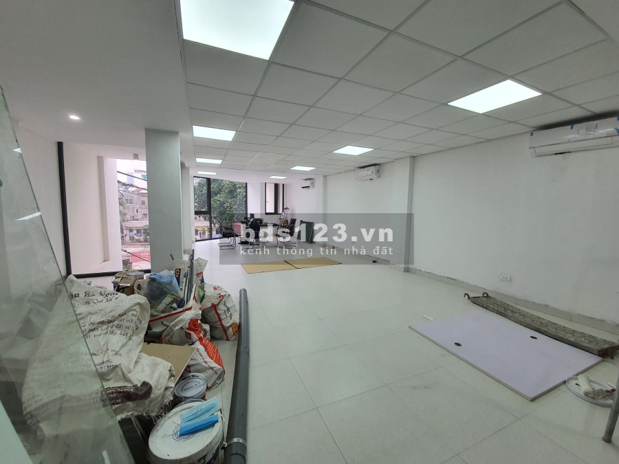 Cho thuê sàn văn phòng phố Dịch Vọng, Quận Cầu Giấy giá tốt, tiện ích đủ, lh 0989232568