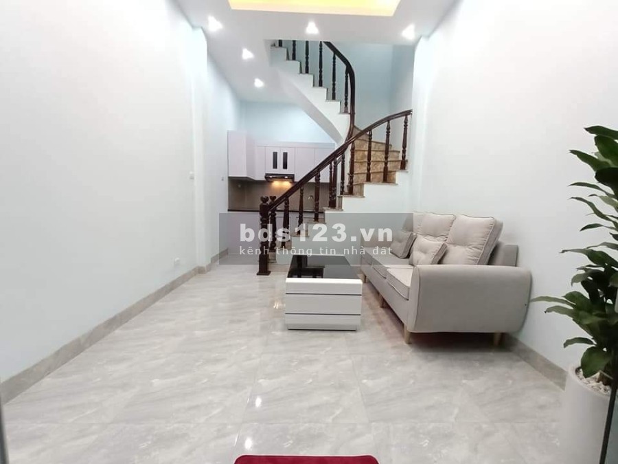 Bán nhà nguyên căn diện tích 25m2 + 10m2 sân để xe máy nhà chủ tự xây bề thế đẹp lung linh