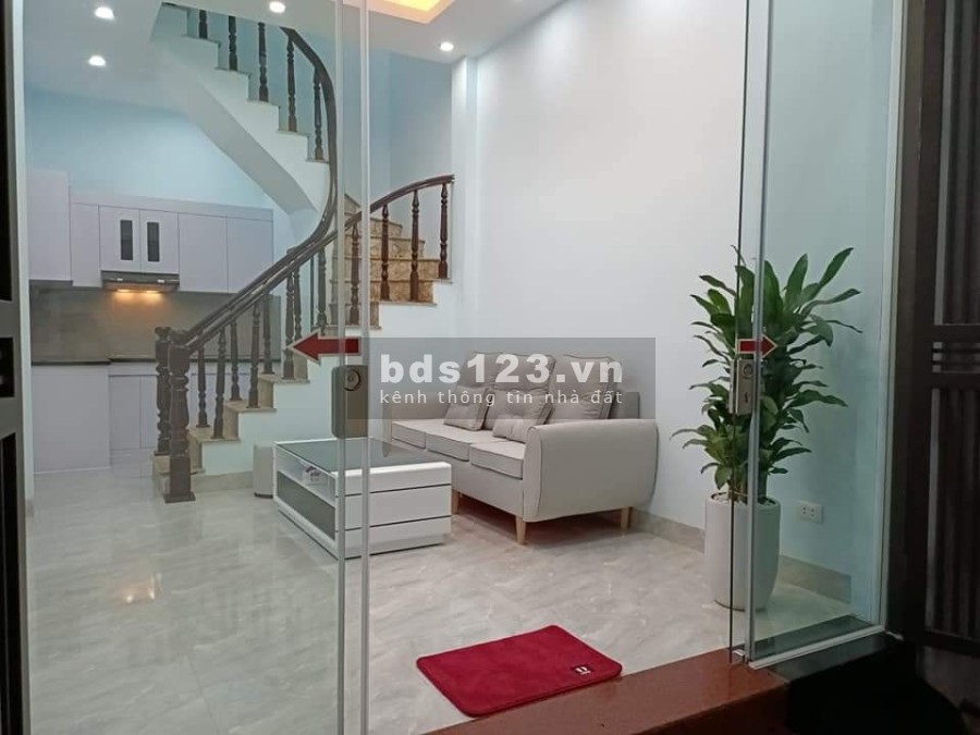 Bán nhà nguyên căn diện tích 25m2 + 10m2 sân để xe máy nhà chủ tự xây bề thế đẹp lung linh