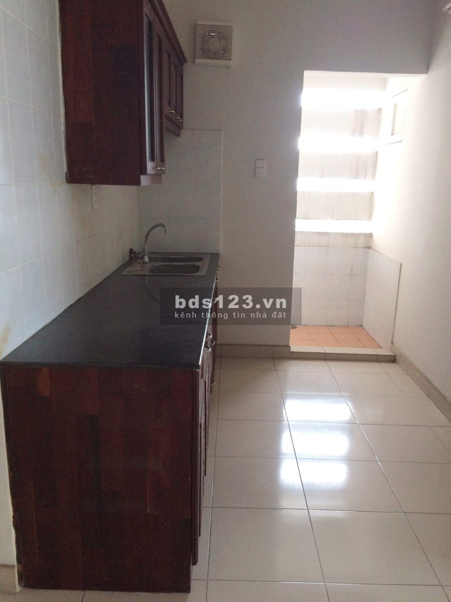Cho thuê căn hộ Bàu Cát II 3pn 9 triệu, khu vực an ninh, nhà chính chủ vào ở ngay.