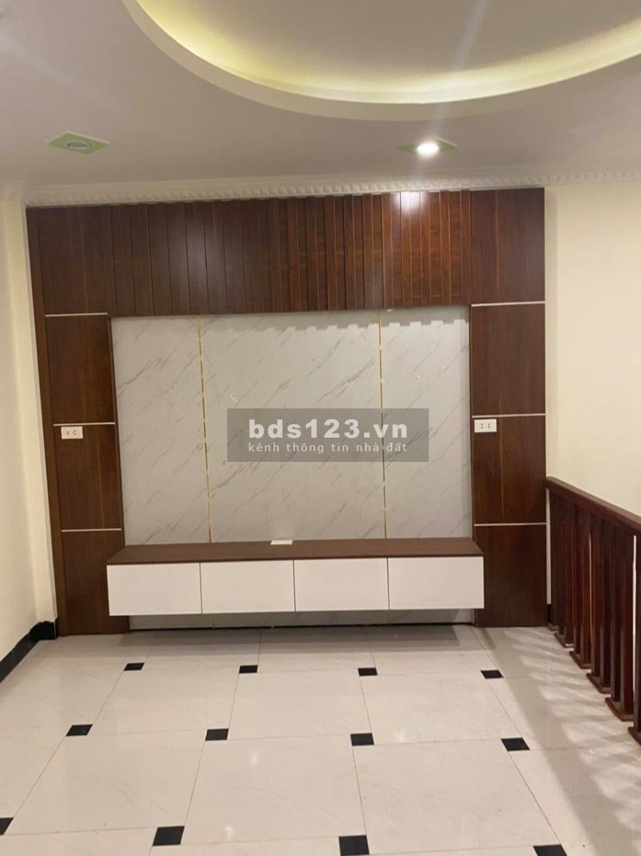 Cần bán gấp nhà Tô Hiệu, Hà Đông, diện tích sử dụng 33m2, 4 tầng, giá bán chỉ 2.5 tỷ